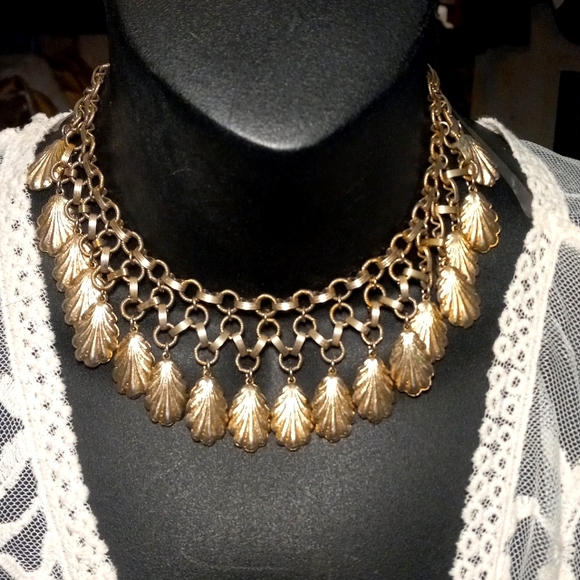 0-11 vintage gold toned leaf choker necklace - Picture 2 of 3